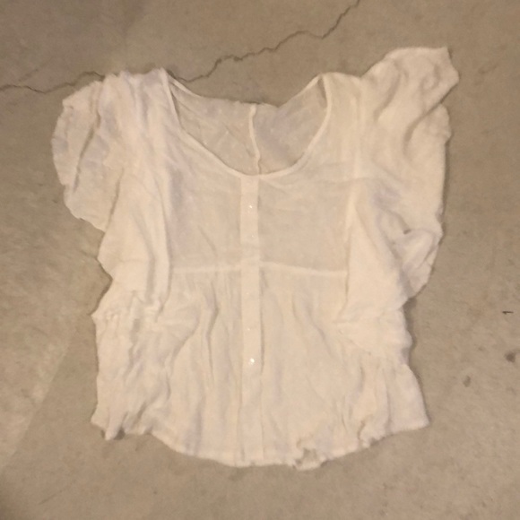 White tshirt - Picture 1 of 2